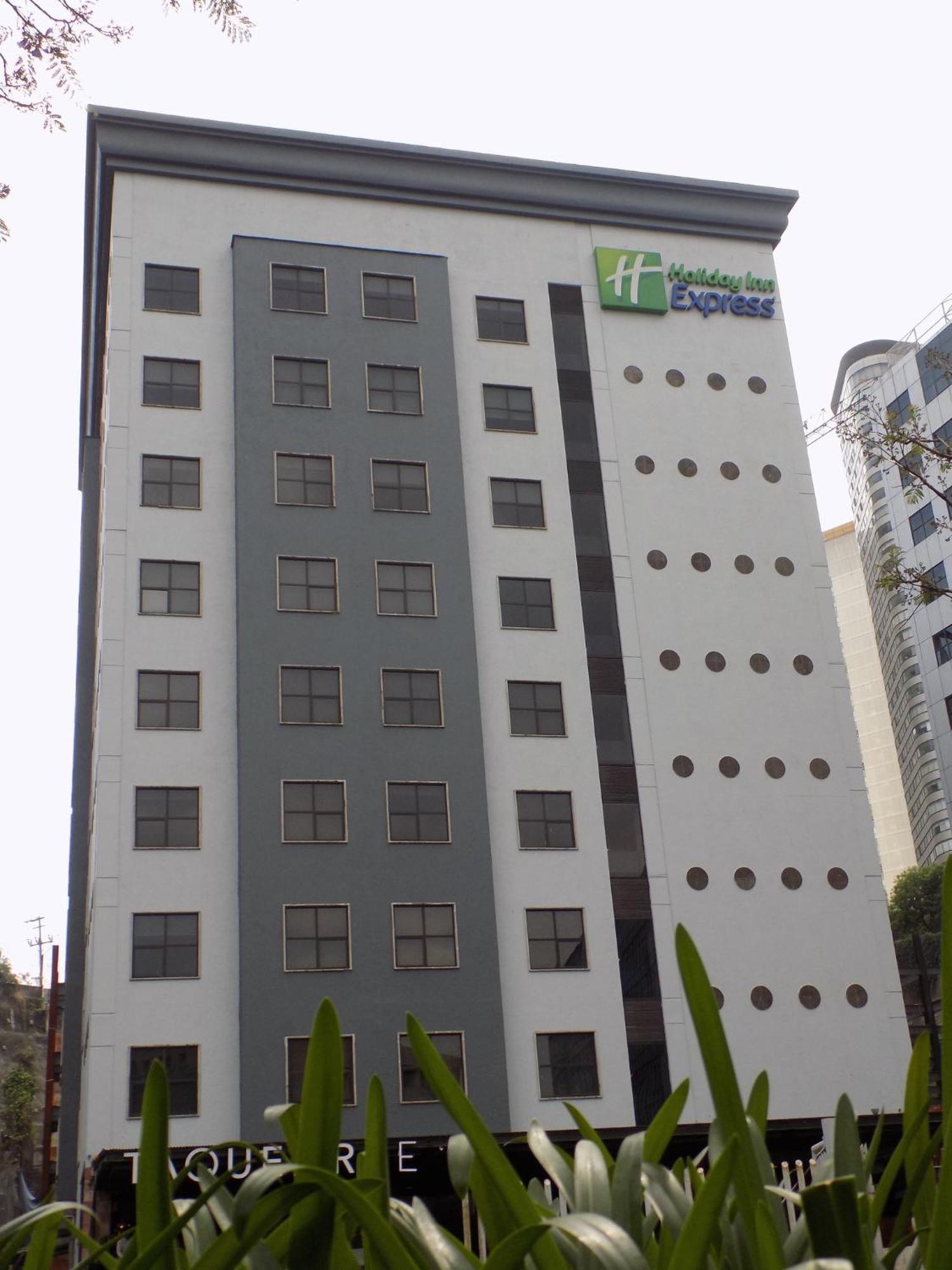 Hotel Express Santa Fe By Ihg